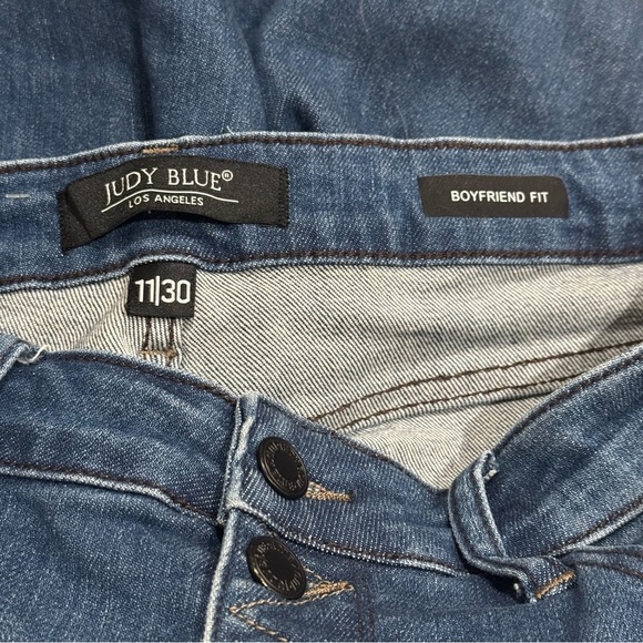 Judy Blue Dark Blue Boyfriend Jeans size 11/30 - Picture 5 of 8
